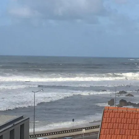 Enjoy A Beautiful Sunset In 포르투