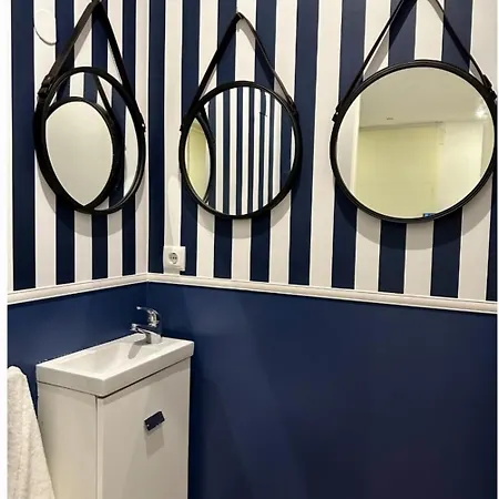 Enjoy A Beautiful Sunset In 아파트 포르투